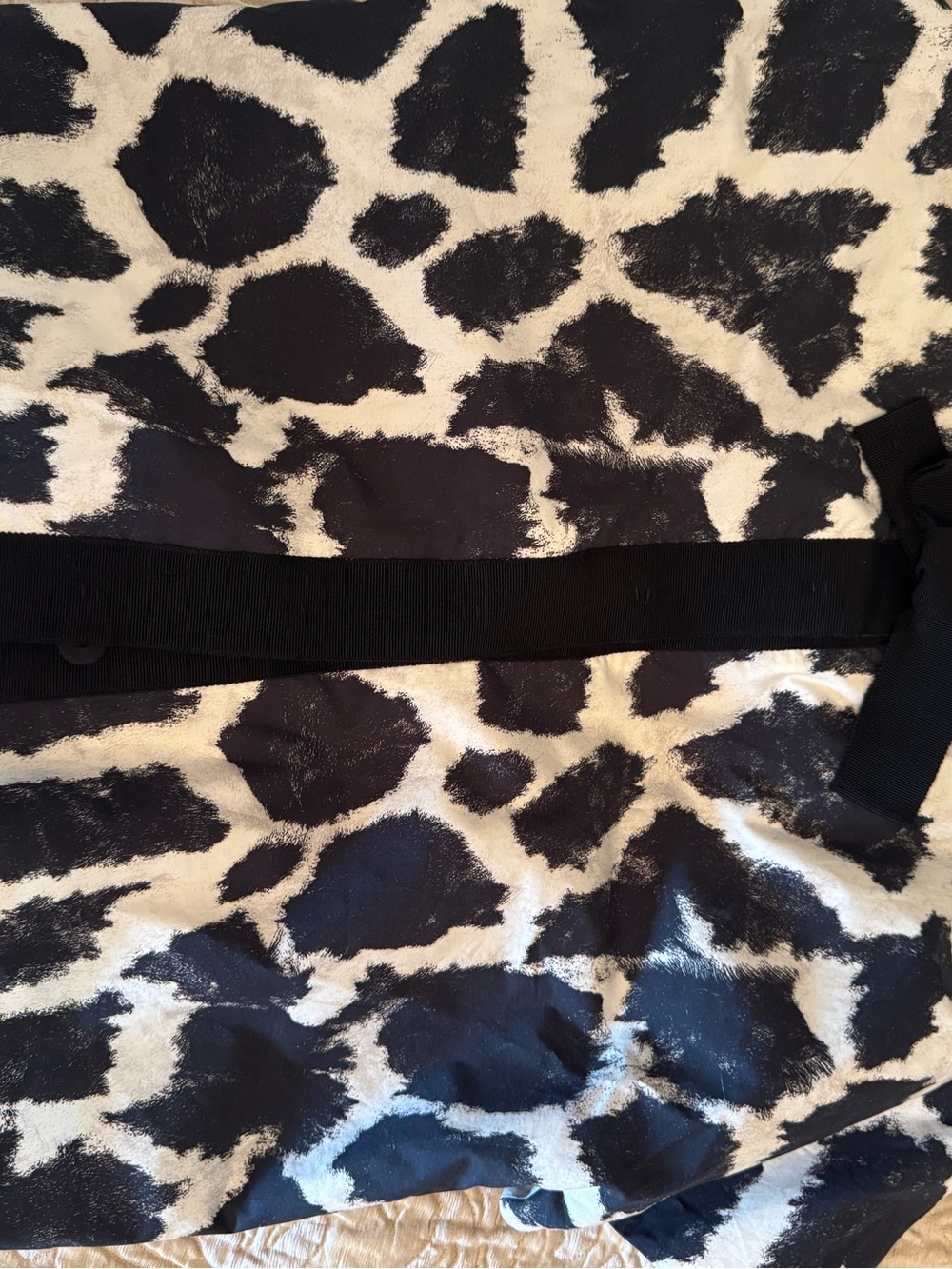 Women’s Black and White Animal Print Casual Top